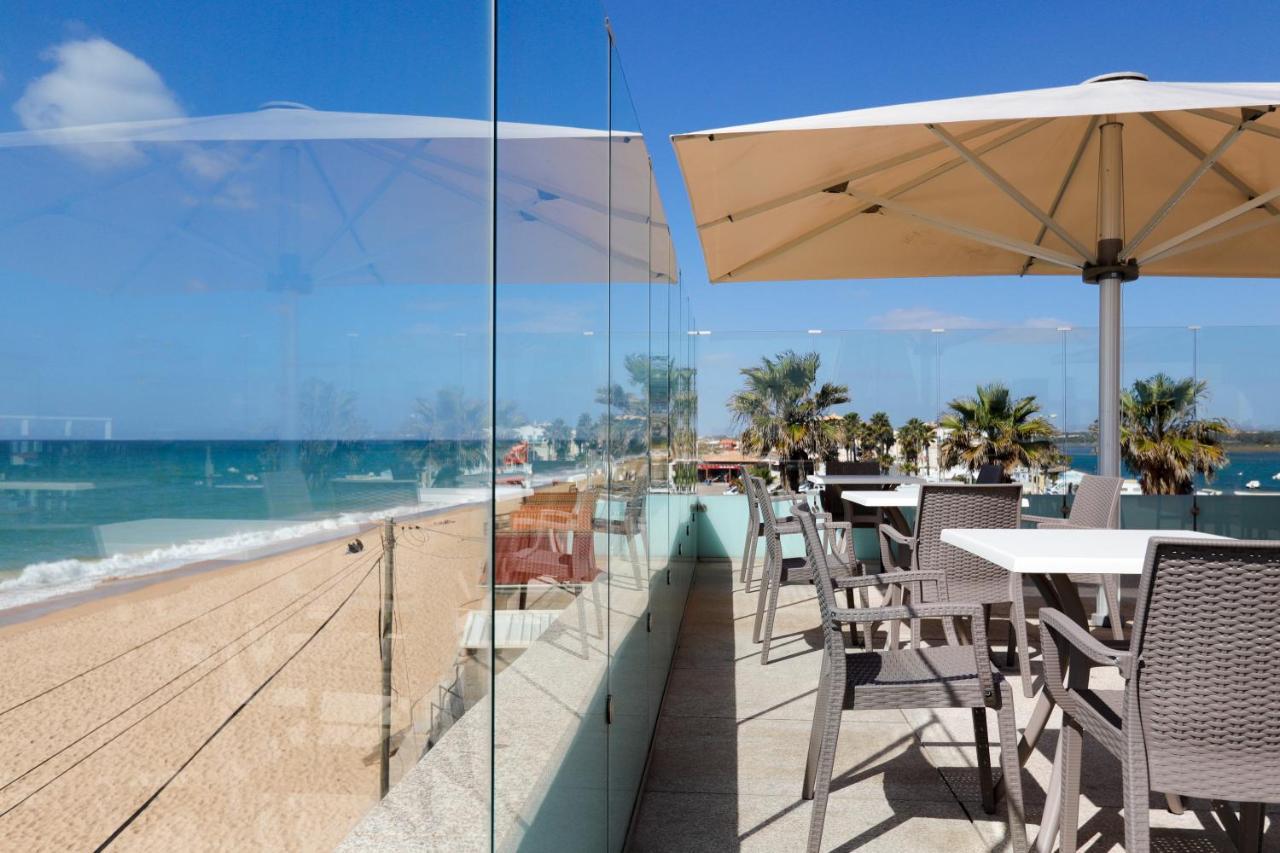 Golden Beach Guest House & Rooftop Bar 파로 외부 사진